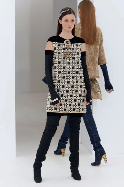 Look 30